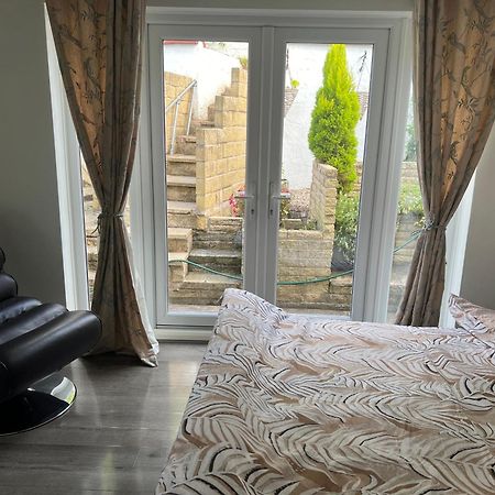 Hillcrest Bungalow นอตติงแฮม ภายนอก รูปภาพ